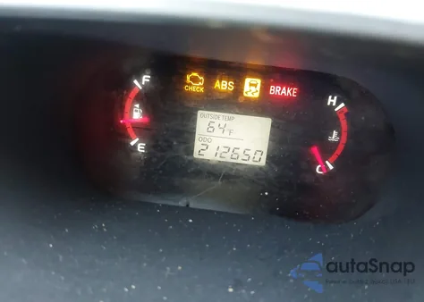 2011 Toyota Matrix z USA, uszkodzony, nr VIN 2T1KU4EE3BC697553